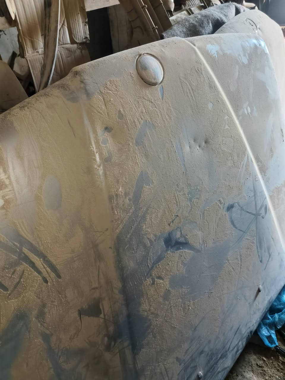 السلام عليكم متوفر بنايد ودعاميات خلفيه حاويه 700 فقط للتواصل ***********
