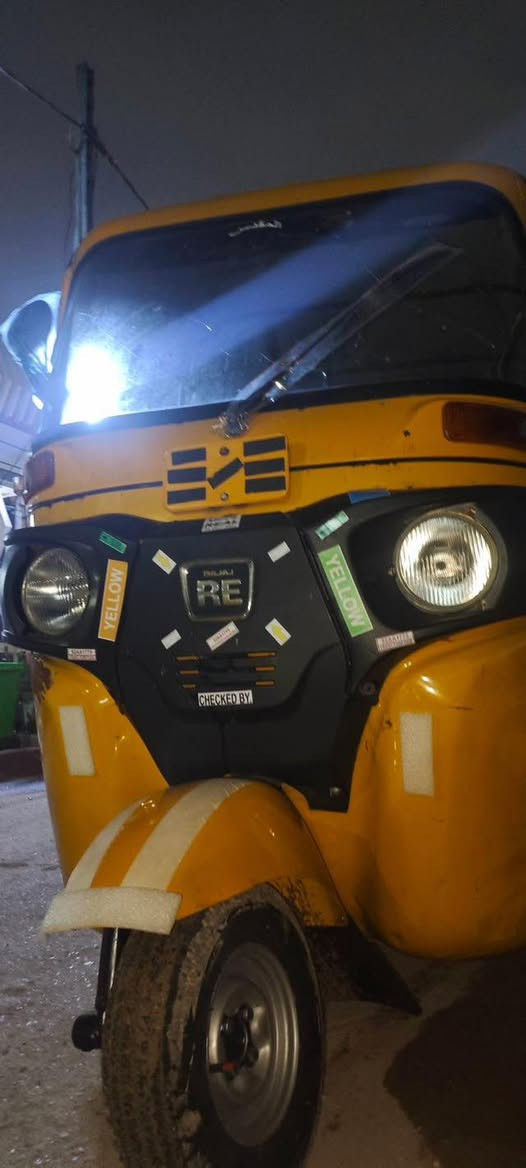 سلام عليكم تكتك مديل 18 تكتك جهزه وحلوه السعر5200مليون رقم الهاتف ***********
