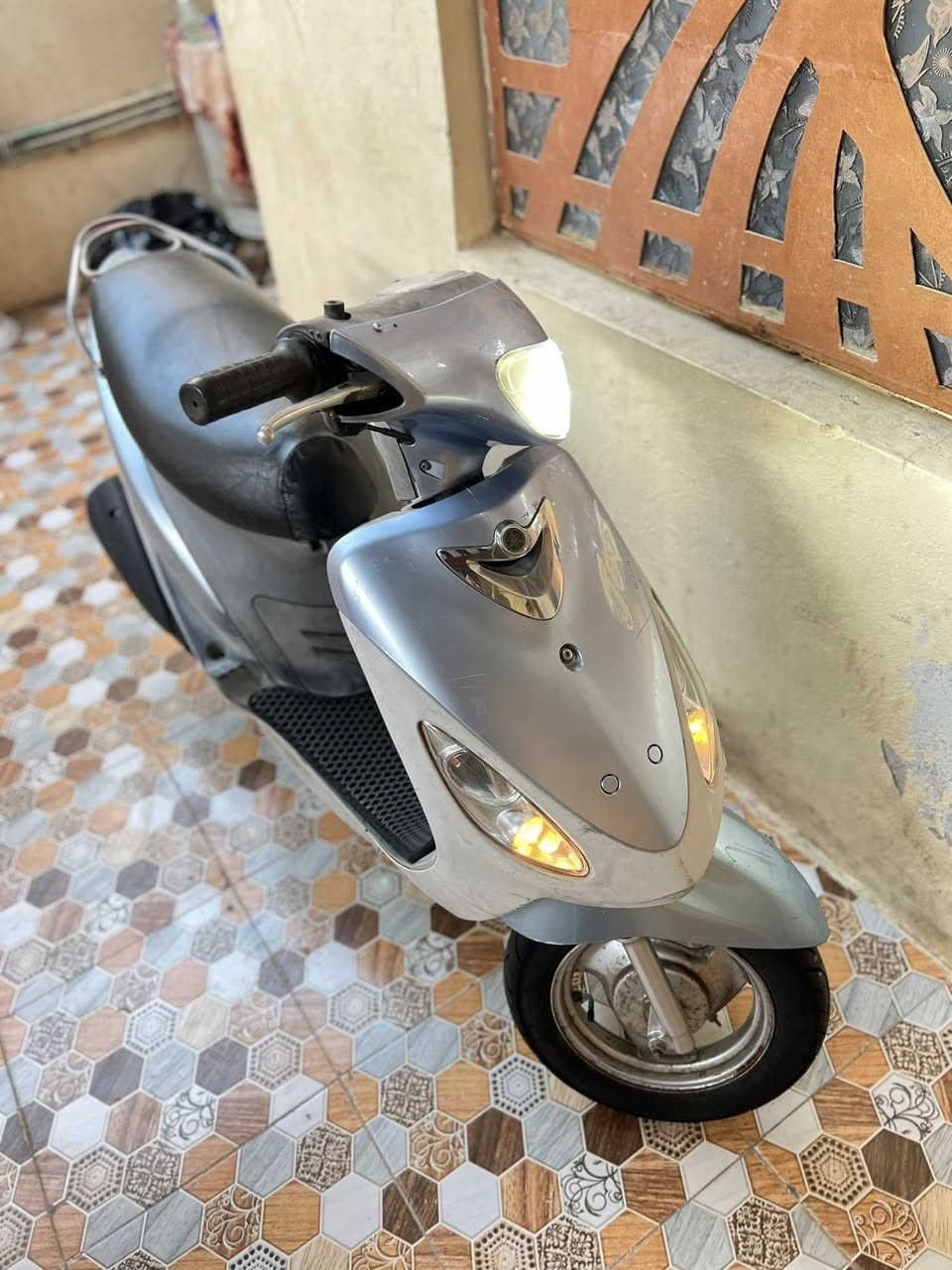 سلام عليكم للبيع ماكس منغولي كفالة عامة دراجة جديدة مابيها كل نقص سلف هندر كهربائيات كلها شغالة مكينة ماتنسمع جيب اي مصلح وتعال افحص دراجة كلها بلاد سعر خاص او رقم ***********
