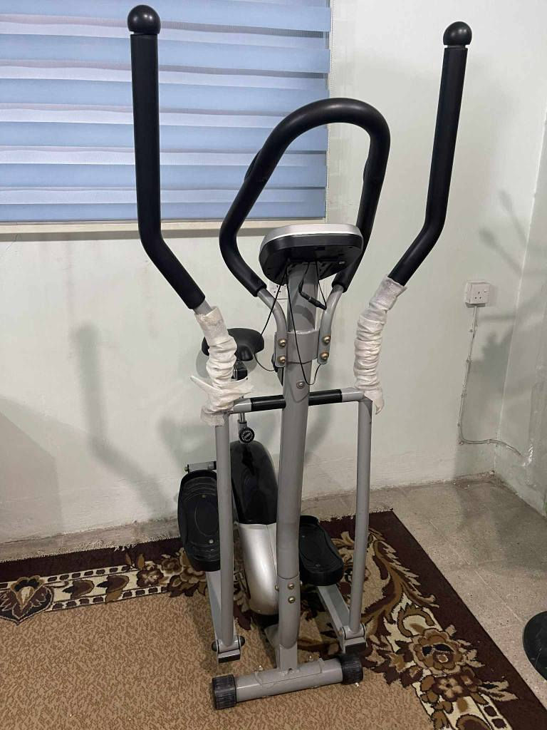 جهاز رياضه شغاله نظيف جداً السعر 100 عنوان موصل قادسيه الاولى . موصل, نينوى


**إذا كنت صاحب هذا الإعلان وتريد حذفه لأي سبب، رجاءا أرسل رسالة إلى الدعم الفني**