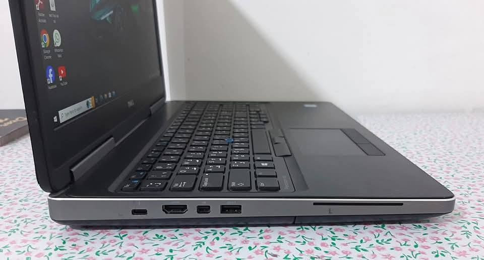 🛠️ الوحش المخصص للأعمال الشاقة والمهندسين: Dell Precision 7510 Workstation
​إذا كنت تبحث عن لابتوب بمواصفات "محطة عمل" يتحمل برامج التصميم الهندي، المونتاج، والألعاب، فهذا الجهاز مصمم خصيصاً للأداء العالي والاستقرار تحت ضغط العمل المستمر!
​🔥 المواصفات الفنية:
​المعالج: Intel Core i7 (الجيل السادس) فئة HQ - معالج قوي رباعي النواة مخصص للأداء العالي وليس للتوفير.
​الذاكرة العشوائية (RAM): 16GB DDR4 - سرعة فائقة وسلاسة تامة في التنقل بين البرامج الثقيلة.
​التخزين: 256GB SSD - سرعة صاروخية في إقلاع النظام وتشغيل البرامج.
​كارت الشاشة المنفصل: NVIDIA Quadro M2000M بسعة 4GB فعلي - مخصص ومستقر جداً لبرامج الهندسة (AutoCAD, SolidWorks, Revit) والرندرة والمونتاج.
​كارت الشاشة المدمج: Intel Graphics بسعة مشاركة تصل إلى 4GB (لتوفير الطاقة أثناء التصفح).
​الشاشة: 15.6 إنش بدقة ممتازة مريحة للعين للمصممين والمبرمجين.
​#بكسل_للحاسبات
​#بكسل_ستور
​#الموصل
​#موصلنا
​#جامعة_الموصل
​#لابتوبات_الموصل
​#حاسبات_الموصل
​#العراق #بغداد #اربيل


**إذا كنت صاحب هذا الإعلان وتريد حذفه لأي سبب، رجاءا أرسل رسالة إلى الدعم الفني**