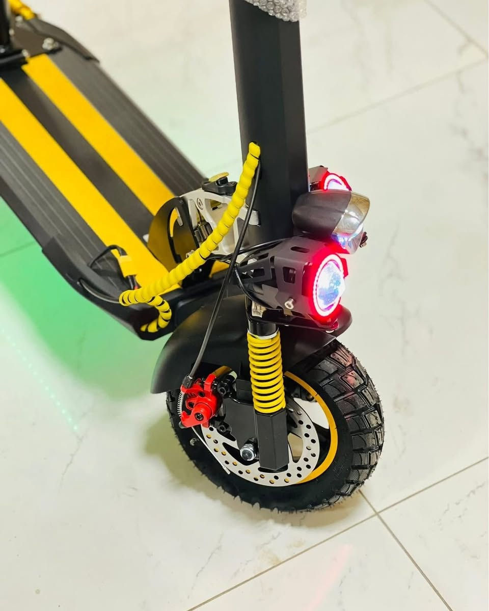 توصيل مجاني لكل محافظات العراق ⚡
سكوتر الوحش من براند E-SCOOTER العالمي ⚡
- شاشة ديجتال 🔻2027
- بطاريه ليثيوم 48 فولت 🔻
- ملف اصلي من شركة QC 🔻
- اشارات جانبيه 🔻
- 3 عدسات انارة LED 🔻
- دبلات امامي خلفي 🔻
- بريك دسك وقوف سريع و امن 🔻
- فتح بالكارت بتقنيه NFC 🔻
- دبل بالمقعد لقياده سلسه و مريحه .
متوفر لدى مركز سكوتر توبي 2B
ببغداد - شارع فلسطين - مجاور جامعة المصطفى
***********
