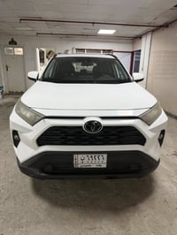 بريميوم XLE • كلين تايتل • ٢٥ ألف ميل