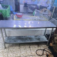 ميز سل ستيل مترين وربع ب145 المكان بغداد شهداء البياع 07838113829