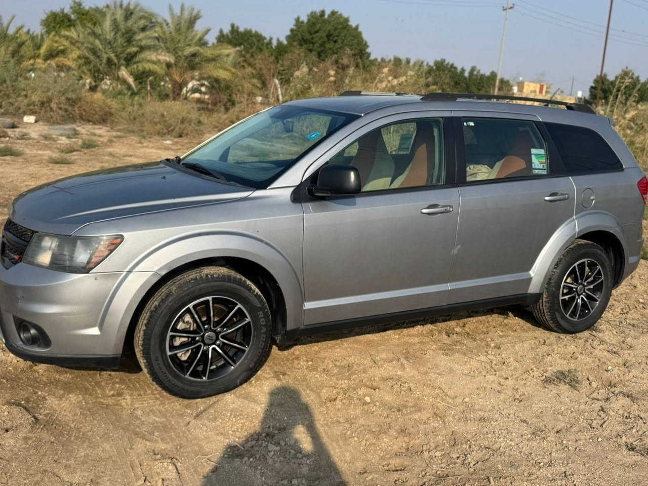 جورني 2018 رقم دولي ذي قار 7راكب تبريد قطعه وحده مكان السياره ذي قار المركز بيها شويه من جملغ جهت السائق سعر 145 رقم تليفون ***********
