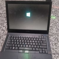 لابتوب • شغال • يحتاج بطارية