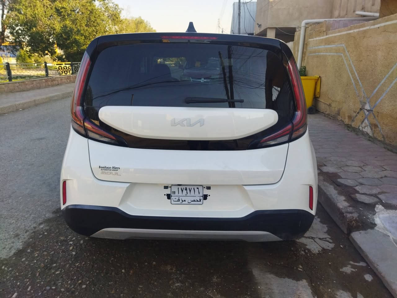 صول موديل ٢٠٢٤ فئة LX 
وارد امريكي ، لون ابيض صدفي 
محرك ٢٠٠٠ دوش 
ضربته خفيفة ، البجم كبس صور الحادث 
موجودة بالمنشور ، الايرباك البردة فقط 
دخول جديد منفيس حرة تترقم اي محافظة 
مواصفات  الLX معروفة ميحتاج اعددهن 
السمكرة والصبغ درجة اولى ما بيه اي تبديل كله ع وضع الشركة 
ماشية ١٩ الف ميل 
مكان السيارة  كوت مركز المدينة
السعر ١٥٠ $  
للاستفسار الاتصال على الرقم 
***********
