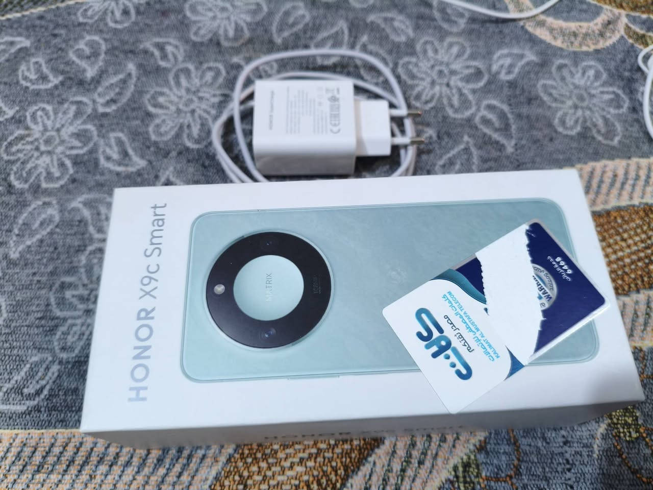 السلام عليكم للبيع فقط جهاز هونر X9C Smart ذاكرة داخليه 12 وخارجيه 256 نظافه 100شرط تجي تاخذة من البيت السعر قفل 250 واي استفسار ***********
