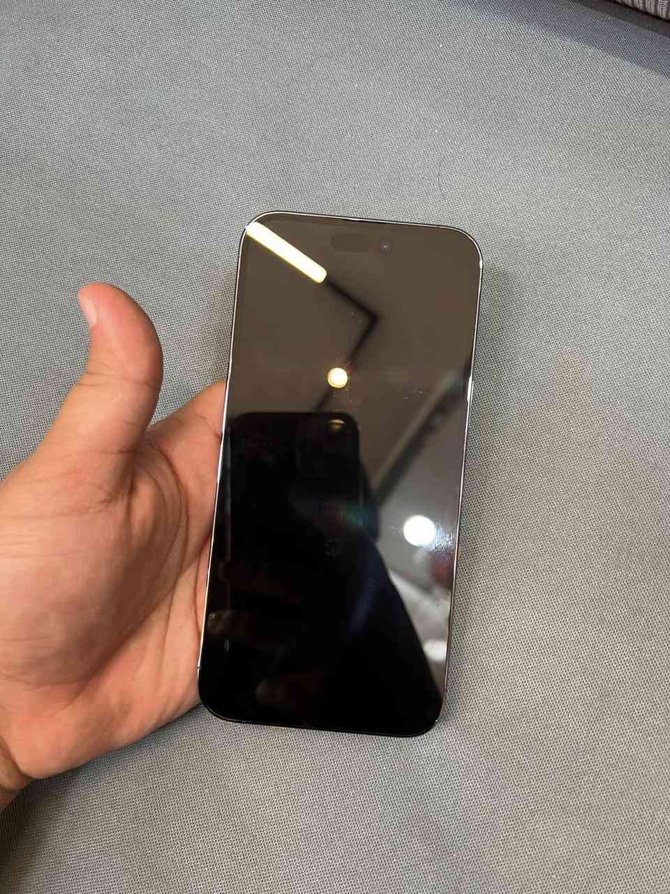 السلام عليكم
iPhone 14 Pro Max 
الذاكرة 256
البطارية 90
السعر  925 
***********
