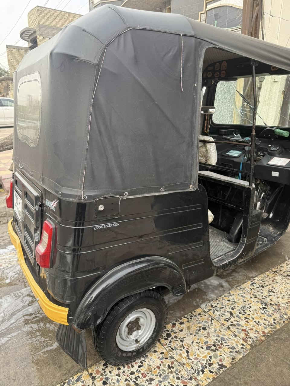 تكتك بجاج موديل 2020 مصبوغه عام وجاهزه وخير من الله دبلات مكينه تايرات كله جديد السعر 6500 العنوان بغداد جديده النعيريه رقم ***********
