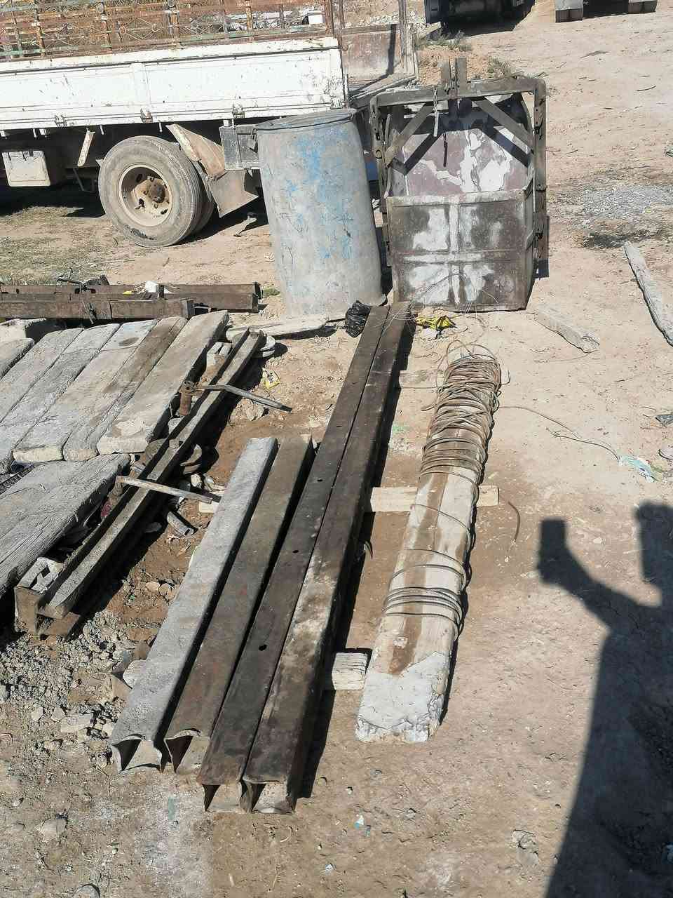 سلام عليكم.. خباطه للبيع السعر ثلاث ملاين ونص وبيها مجال.. العنوان بغداد قضاء ابو غريب.. ***********    ***********
