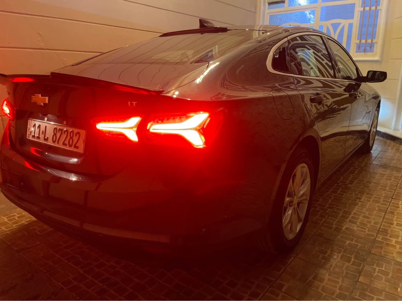 السلام عليكم 
للبيع فقط
ماليبوا 2019 
وارد امريكي حادث كلش بسيط بنيد فقط بدون دواخل (السونر مرفق)
شاصي لغد كلشي مكفول 
ماشية 84 الف مايل 
مواصفات lt2 فول 
من بانوراما وبصمات كامله وكشن كهرباء وتدفئة وشاشة ابل كار بلادي وبقية المواصفات 
لد امامي خلفي 
كير محرك بلادي ممفتوح وكلشي تمام 
بيهه بارد بالجاملغ الخلفي بسيط 
رقم بغداد الجديد وهزة جديدة باسمي 
مابيهه اي نقص كلش نضيفة 

السعر 112 بيهه مجال جدا جدا بسيط 
وكلشي اكو بالسوك 
مكان السيارة بغداد حي العامل 
*********** بغداد, العراق
