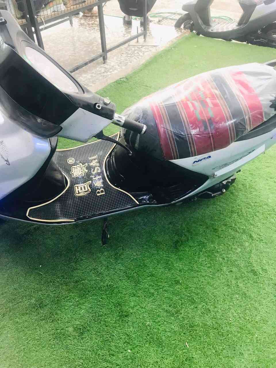 دراجه فراشه ما مفتوحه للبيع او المراوس السعر 350 وبيه مجال المكان خلف ملعب النجف الاشرف الدولي


**إذا كنت صاحب هذا الإعلان وتريد حذفه لأي سبب، رجاءا أرسل رسالة إلى الدعم الفني**