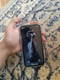 ايفون 11 ١٢٨ • بطارية ٨٤% • شاشة مبدلة اصليه