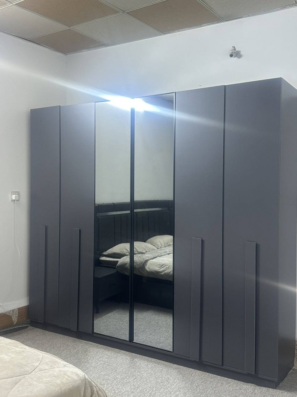 هەولێر
زۆرتازە وبێ عەیبە ساڵێکە کڕاوە  هیچ نە کراوە تە وە
5پارچەیە بە دۆشەکە وە
500هەزارمشتەری وەرە چات


**إذا كنت صاحب هذا الإعلان وتريد حذفه لأي سبب، رجاءا أرسل رسالة إلى الدعم الفني**