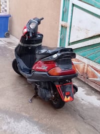 دراجه فراشه فضائي سرعه 140 الدراجه. خير من الله شلعه معدل نقص بس.باتري...