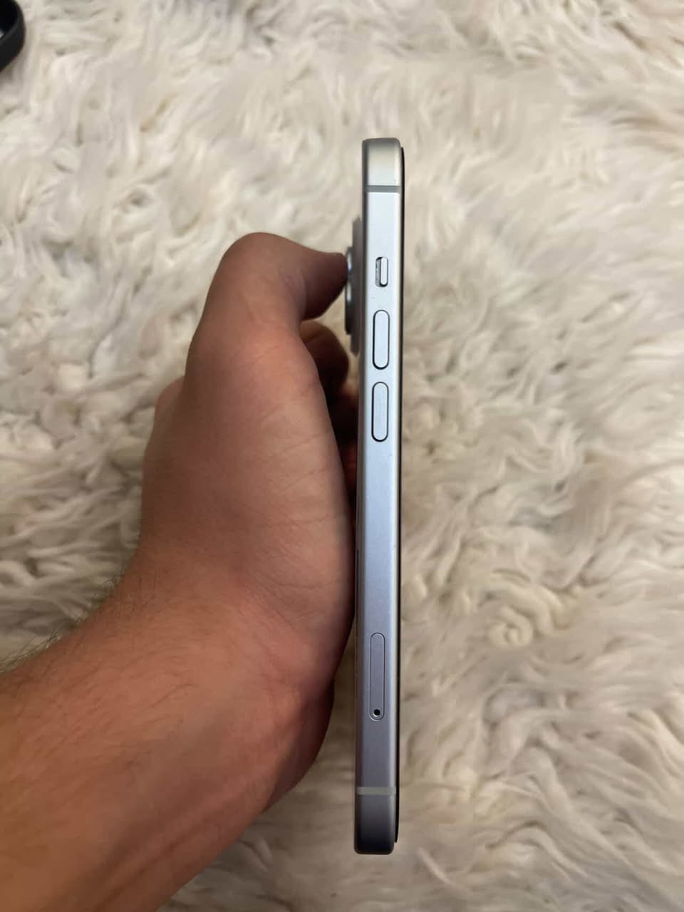 سلام عليكم شباب عندي15عادي بطارية88ذاكرة128السعر650 وبي مجال ***********
