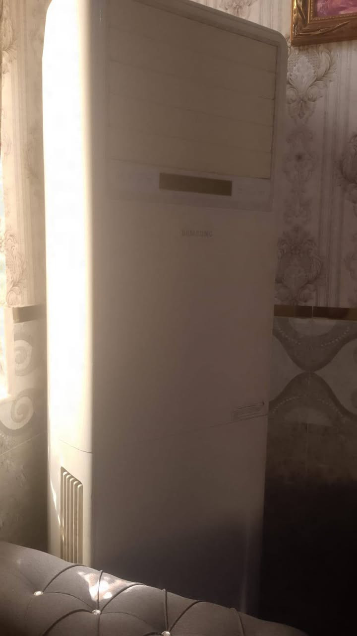 سبلت كنتوري نوع سامسونك طنين ونص
على الفحص مكانه النجف سعره 400 
للستفسار ***********
