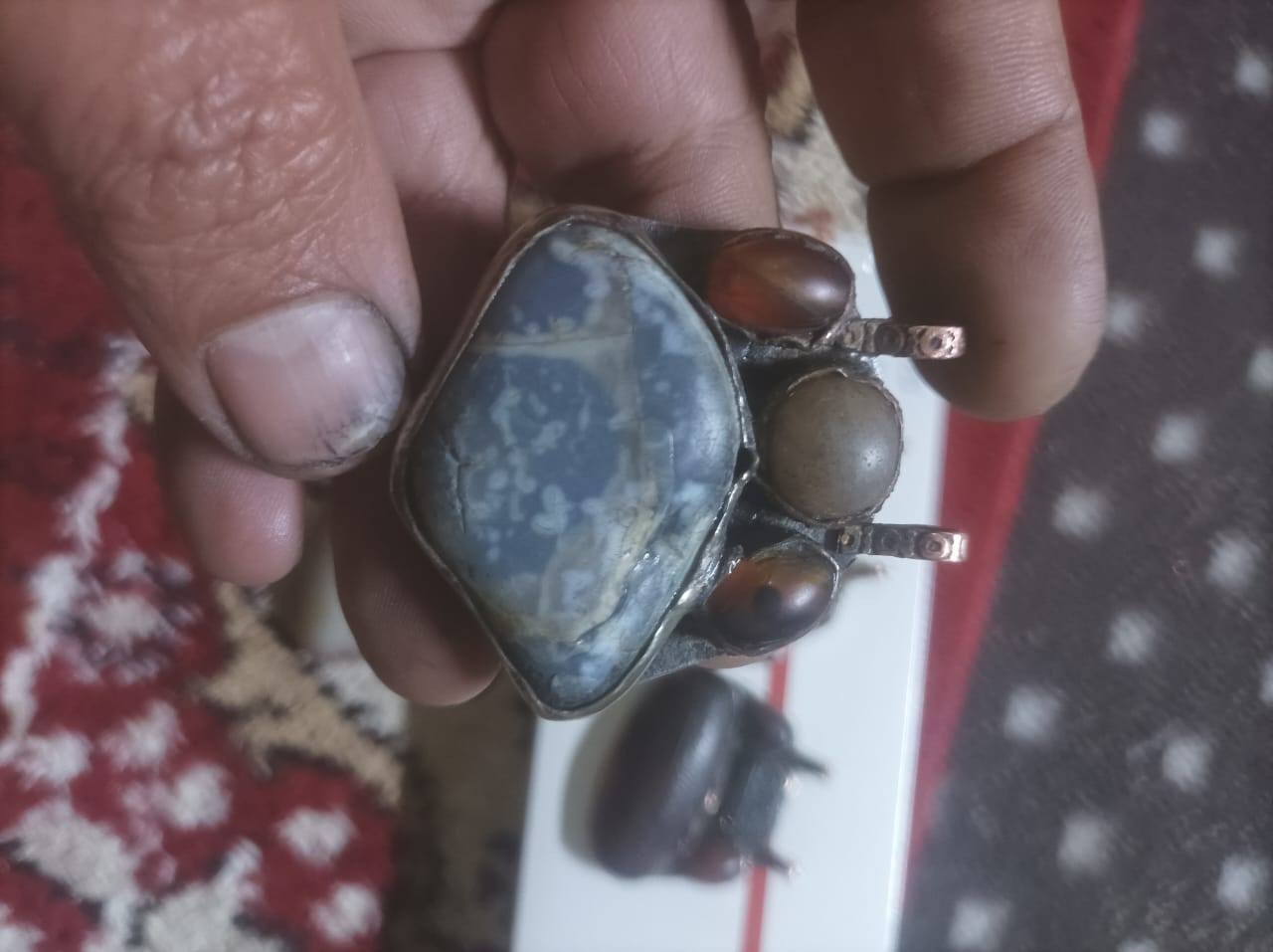 اسلام عليكم كلايد قديمات مخطوطات أشكال للبيع السعر اتصل على الرقم صاحب الأغراض *********** مكاني كربلاء المقدسة صبار ابو حاتم
