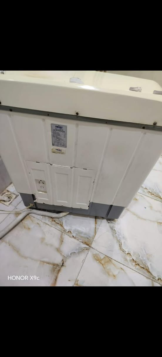 مجمع الكاظمية ١١ كيلو ب٦٠ وبيها مجال


**إذا كنت صاحب هذا الإعلان وتريد حذفه لأي سبب، رجاءا أرسل رسالة إلى الدعم الفني**