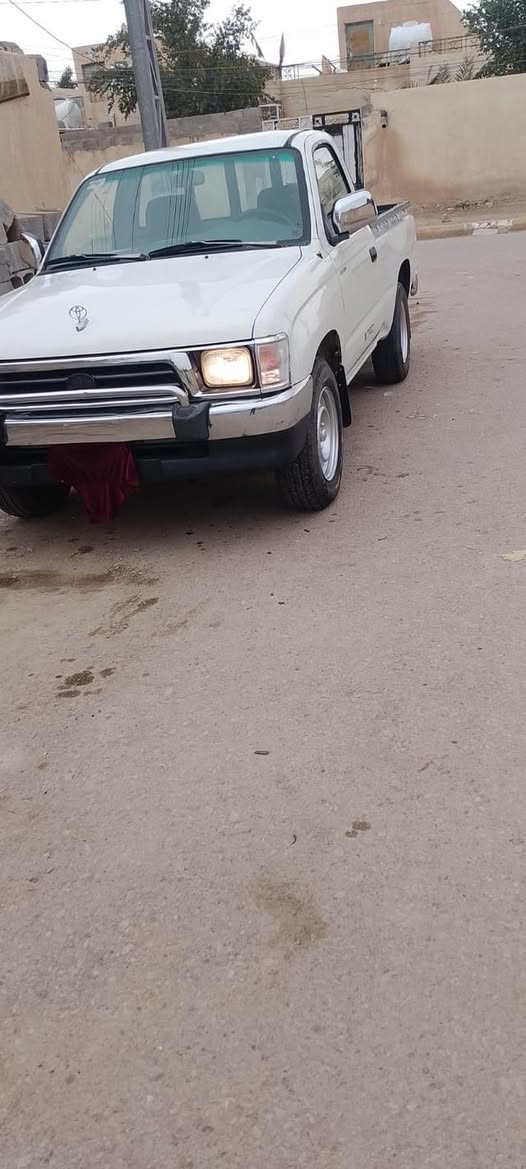 بيكم فلاحيه 2001 سياره رقم بغداد تحويل ثاني يوم سياره جاهزه سعر 70 وبيه مجال شراي يتصل مكان العماره كميت ***********
