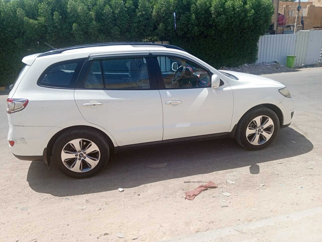 سلام عليكم سنتافية موديل 12 رقم بغداد مكفوله كفاله مكينه سته 3500 سبعه راكب فور ويل  تبريد 3 قطع فول مواصفات اشاير بل مري كامره شاشه كشنات جلد السياره مكانه بغداد الحسينيه  بسمي  السعر 165 وبيهه مجال رقم صاحب السياره ***********
