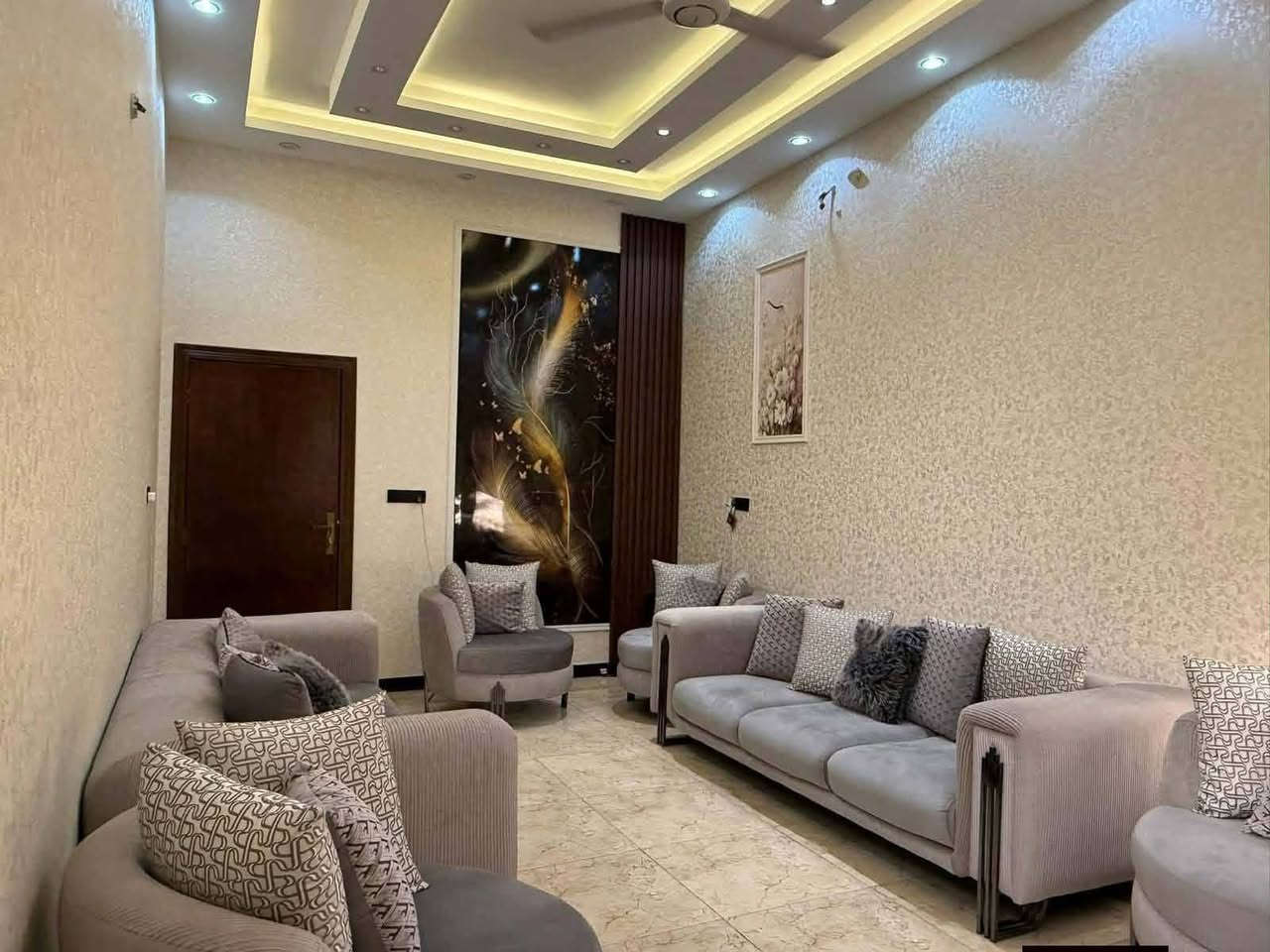 بيت طابقين للبيع طابو زراعي سند 25 تحويل موباشر المساحه 200متر بناء حديث درجة اوله  العنوان بابل شارع 80 خلف نون مول عله تبليط سنتر 
***********
