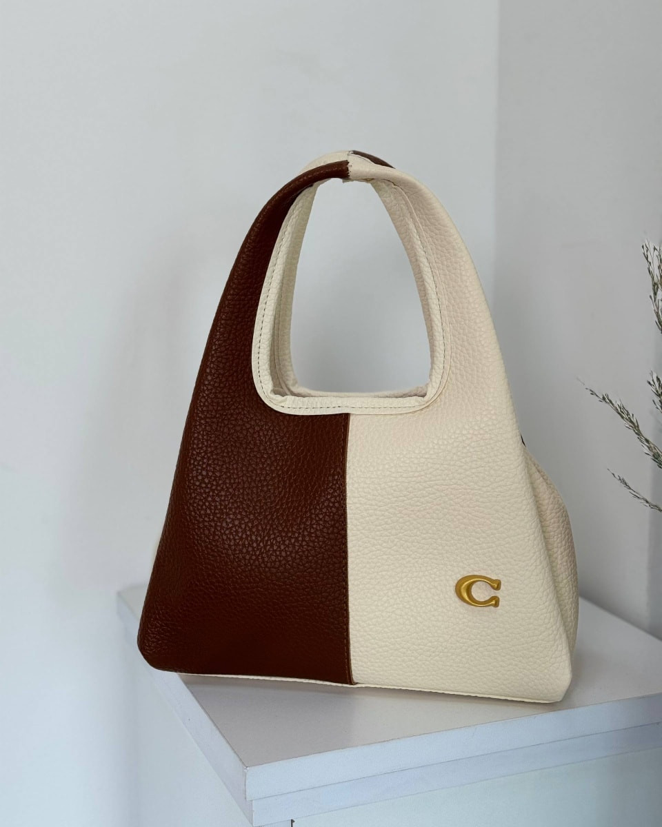 جنط نسائي
سعر المفرد 15 آلاف دينار
سعر الدرزن 120 ألف دينار
قياس 18 × 24 سم 
واتس اب :***********
واتس اب :***********
