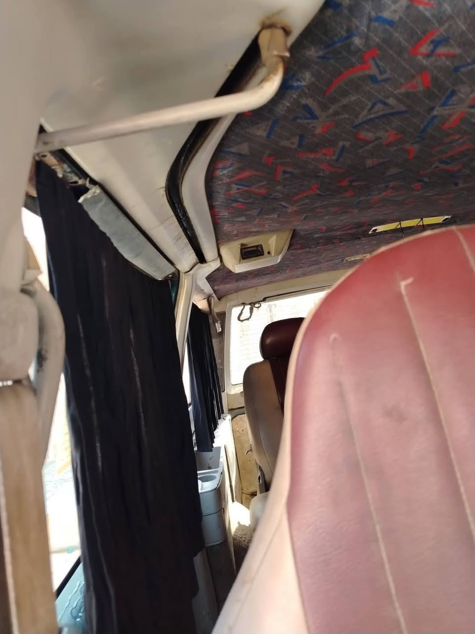 السلام عليكم فان استرو سفاري موديل 95 محرك بلادشرط كير كصه جديد تايرات شديته جدد حداديه جديده عنكبوت بدلته  مال كصه بس سياره طفت متشتغل    رقم كركوك الماني سنويه ساقطه بل 23 تحويل مباشر من صاحب السنويه بغداد مكاني ديالى  بعقوبه باب الدرب  السعر 28 بيها مجال   بيع فقط بدون مراوس  اخون يرحم والديكم شراي يتصل عل تلفون  *********** مكلف بنشر اتصل على صاحب السياره
