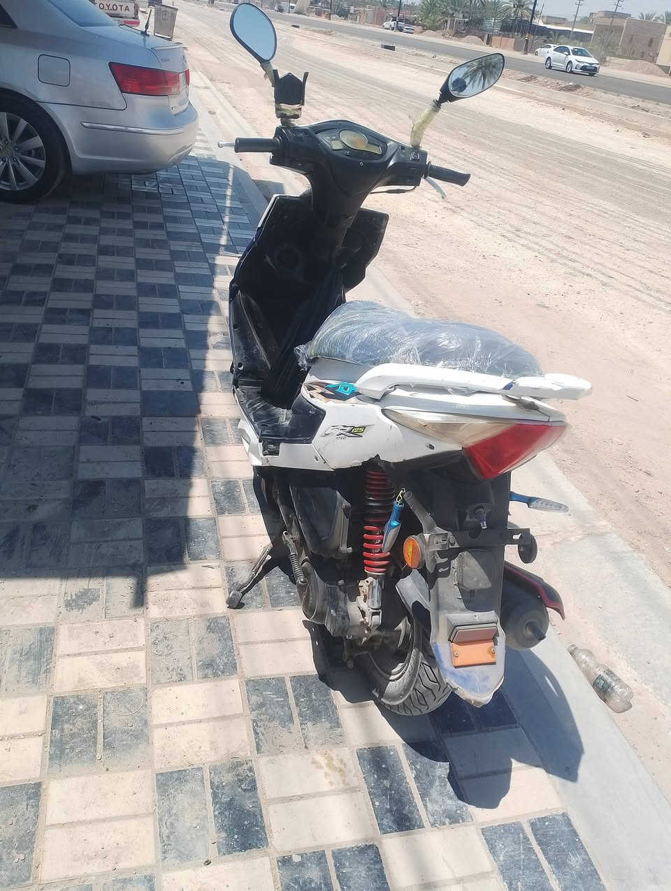 دراجه سايم نحله للبيع جاهزه باتري سلف هندر تخم تاير مكينه خرسه كهربيات شغاله فقط  جوزه جطل بيع مستعجل السعر 300 الستفسار ***********
