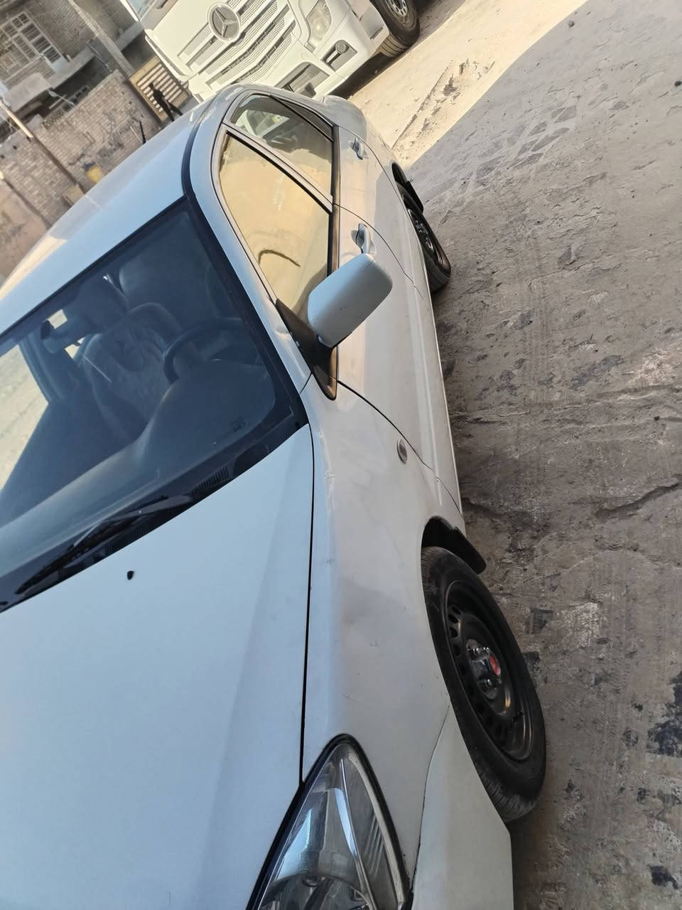 سلام عليكم لانسر ٢٠١١ بسمي سنويه لل ٢٩ سياره جاهزه من كلشي بيها تبديل قبق صندوق وتصليح جاملغ خلف السائق والباقي خير من الله محرك كير تبريد صدر تخم تاير مكان بغداد المعامل السعر ٧٨ وبيها مجال قليل ***********٧
