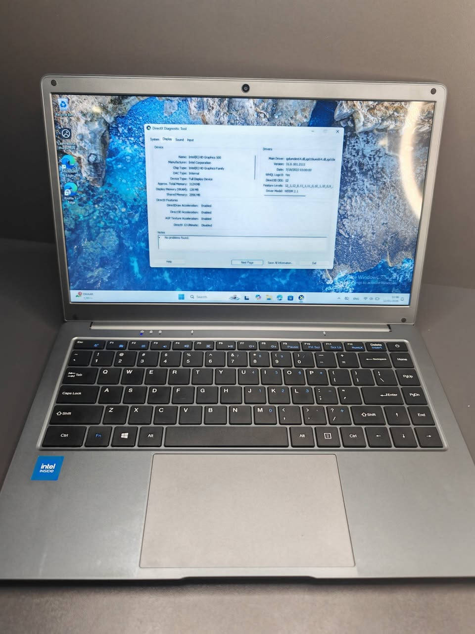 لابتوب بهذا الشكل، جديد غير مستخدم بعده بالكارتون،كامل مع الشاحنة والماوس، اخوان للامانة ما اعرف بيهن ولا اعرف المواصفات، بس ابيعلك قطعة جديدة، شوف الصور زين وابيع لاعلى سعر وبالعافية
يوجد توصيل لجميع المحافظات ***********
