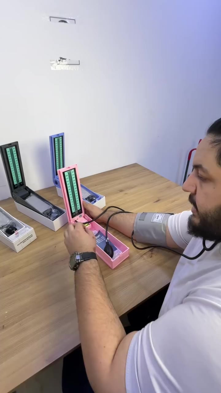 راقب ضغط دمك بدقة وراحة في أي وقت 💙

جهاز قياس ضغط الدم الإلكتروني بدون زئبق بقراءات واضحة وسريعة ⚡️

مزود بسماعة طبية تساعدك على متابعة حالتك الصحية بدقة عالية 🎧

مثالي للاستخدام المنزلي أو في العيادات 👨‍⚕️

سهل التشغيل، محمول وخفيف الوزن للاستخدام اليومي 💪

اختيارك الأفضل للوقاية من مشاكل الضغط والقلب ❤️‍🩹

#قياسالضغط #صحةوعافية #جهازطبي #راحةوأمان @أبرز المعجبين 
 شي إن SHEIN


**إذا كنت صاحب هذا الإعلان وتريد حذفه لأي سبب، رجاءا أرسل رسالة إلى الدعم الفني**