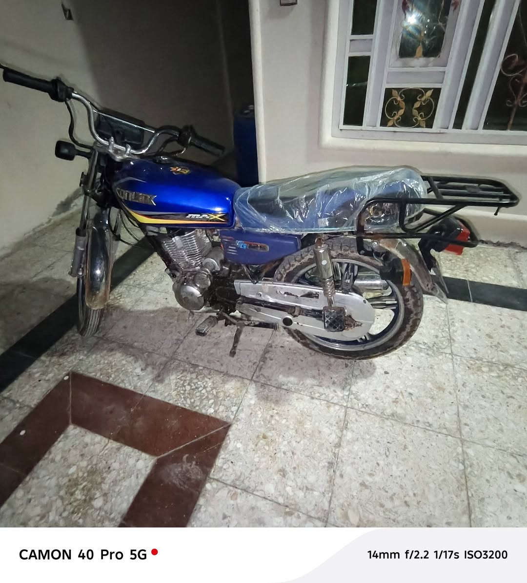 السلام عليكم سيفان موديل 21 أوراق أصولي سعر 350 متواجد عل خاص


**إذا كنت صاحب هذا الإعلان وتريد حذفه لأي سبب، رجاءا أرسل رسالة إلى الدعم الفني**