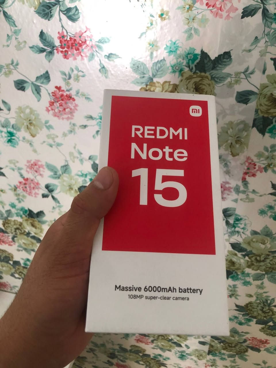 السلام عليكم 📱 Redmi Note 15 (العادي) 8GB/256GB
📱 الشاشة: AMOLED بحجم 6.77 إنش بدقة +FHD ومعدل تحديث 120Hz.
ببجي 60 فريم بدون ببجي انطيك بي ضمان شحنه 4 ايام انسه يعني تشحن وصوته خرافي جهاز عالمي لزكت شركه بعدها بي
غراض كامله 
⚙️ المعالج: MediaTek Helio G100-Ultra بتقنية تصنيع 6 نانومتر.
💾 الذاكرة: 8GB RAM + 256GB تخزين (UFS 2.2) مع دعم microSD حتى 2TB.
📸 الكاميرا الخلفية: 108MP + مستشعر عمق 2MP.
🤳 الكاميرا الأمامية: 20MP.
🔋 البطارية: 6000mAh مع شحن سريع 33W.
🔊 الصوت: سماعات ستيريو.
🔐 الحماية: بصمة مدمجة داخل الشاشة + فتح بالوجه.
💧 المقاومة: IP64 لمقاومة رذاذ الماء والغبار.
📡 النظام: Android 15 مع HyperOS 2. �
سعر جديد 350  300 رايده شعندك مراوس ايفون من 11 برو ماكس وفوك نزل بتعاليق *********** مكان عوينات تكريت
