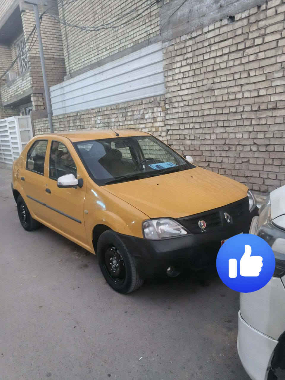 السلام عليكم سياره رينو ٢٠١٣ كير ومحرك خير من الله بلادي السعر٤٣ وبيها مجال قليل عنواني الدوره حي اسيا***********
