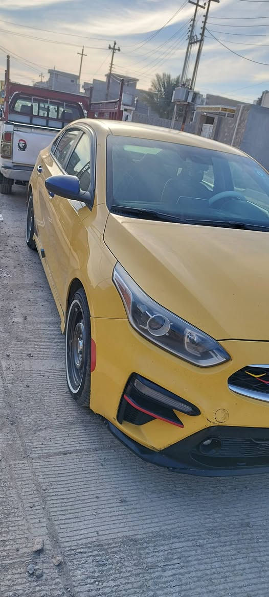 كيا فورتي 19 امريكي  رقم بغداد 
مكينه 2000 +كير محور ايتي 
منظومه غاز يطاليا 60 التر 
تدفئه+تبريد. شغال خير من الله
تخم تاير خط ابيض صار اسبوع من شديته 
بدون ارباك سيارة حادثه بسيط  
كما موضح بالمنشور 
رادار توقف ذاتي       
خط جوال /مصفره هيئة 
السعر 135 بيها مجال بسيط 
عنواني/ديالى ،بعقوبه ،كنعان 
رقم هاتف ***********
