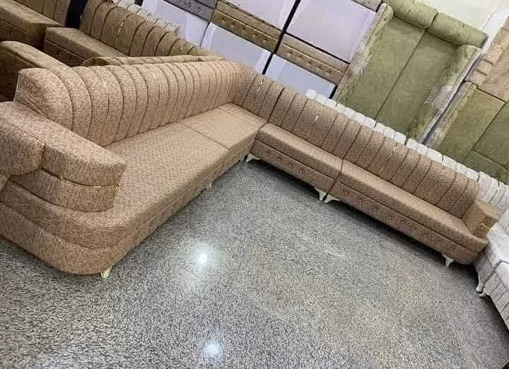 قنفات جديد جميع القياسات والألوان متوفره حرف L  ويوجد تخفيضات 50٪ توصيل جميع المحافظات الاستفسار واتساب 
***********
