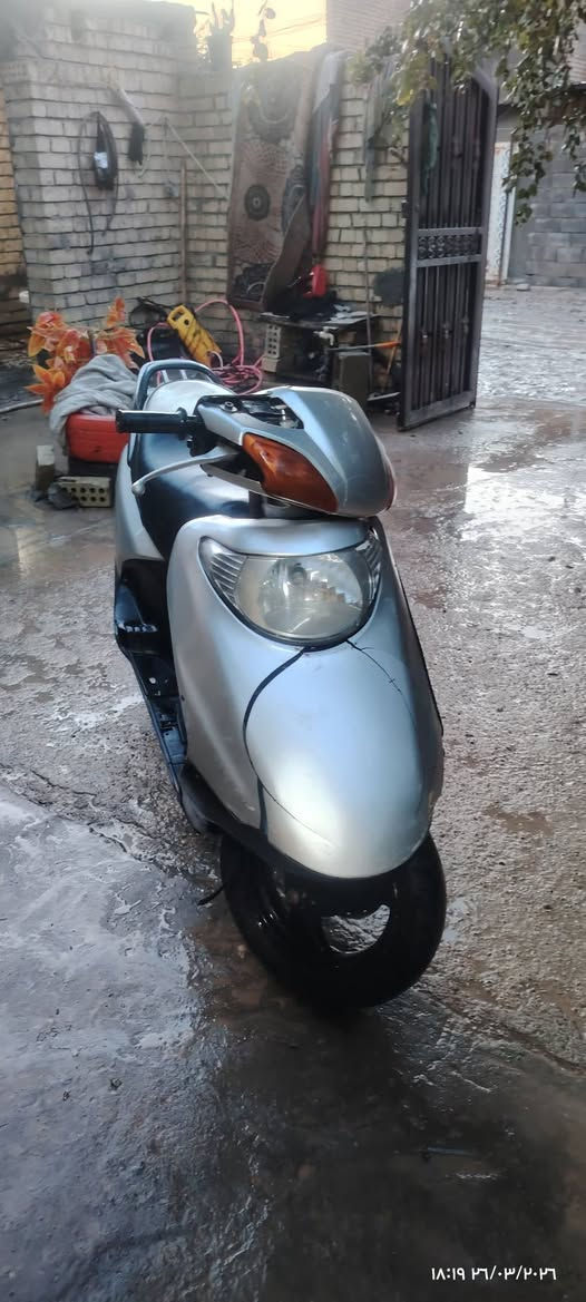 دراجه للبيع سبيسي  سرعه 100دراجه مجفته جديده بس بيه شغله سن مال بلك مال كور مسحوك بس داجه كهربائيات كله شغاله دراجه بيه اوراق صوليه    سعر 100قفل شراي يجي خاص  المكان ناحية الوحده شارع عشرين


**إذا كنت صاحب هذا الإعلان وتريد حذفه لأي سبب، رجاءا أرسل رسالة إلى الدعم الفني**