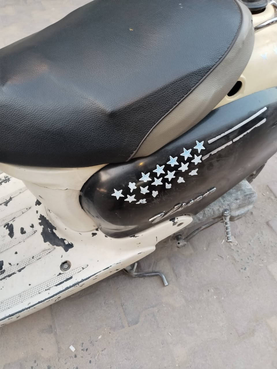السلام عليكم دراجة مصريه فحل نظيفة مكينة ناعمه نهضه وسرعة السعر 200 ناصريه المركز ***********
