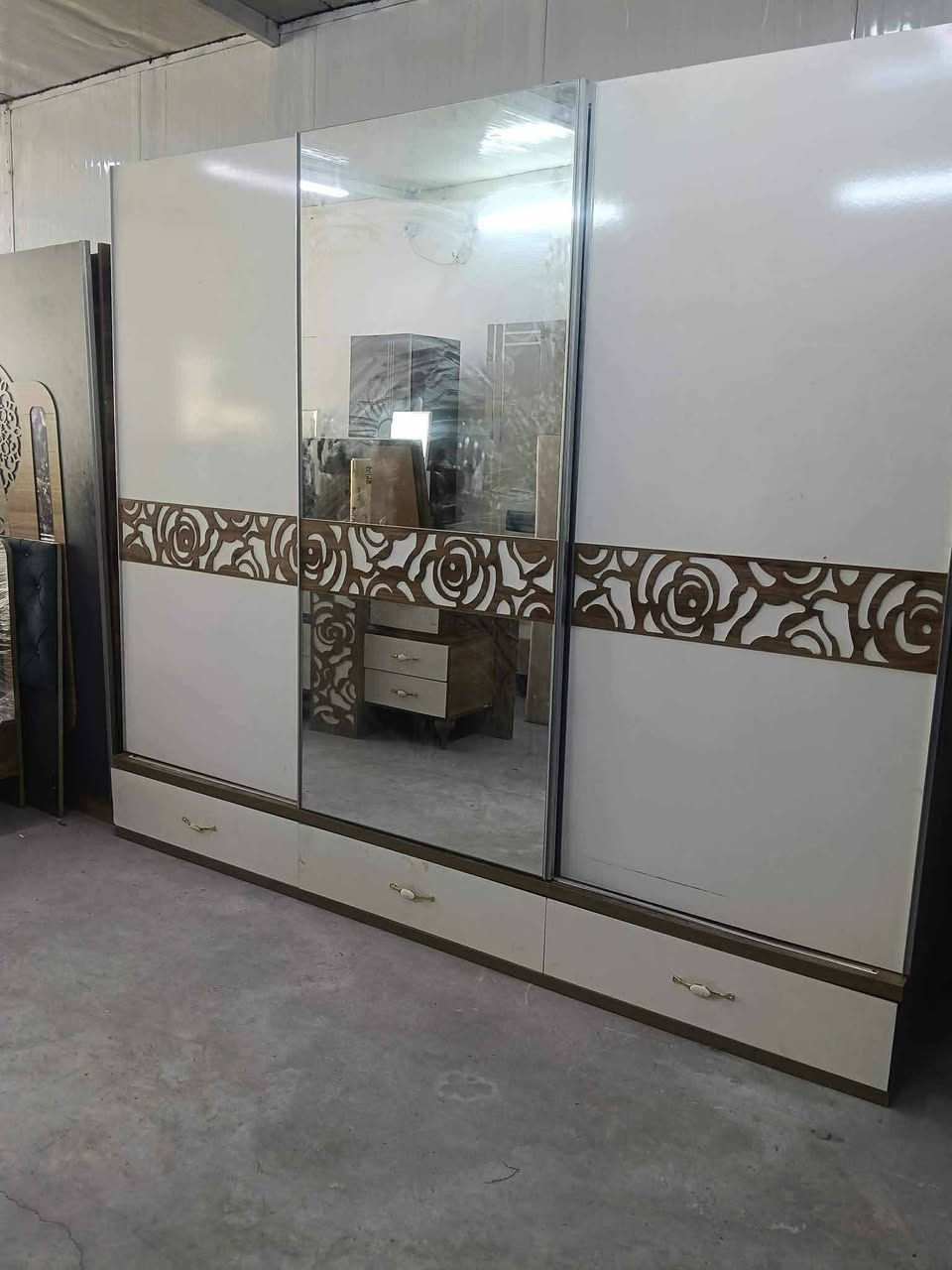 غرفه تركيه 🇹🇷مستخدم  
عدد القطع 7
السعر 500 وبي مجال 
نقل وشد 🪛داخل بغداد مجاني 
باقي المحافظات كروه


**إذا كنت صاحب هذا الإعلان وتريد حذفه لأي سبب، رجاءا أرسل رسالة إلى الدعم الفني**