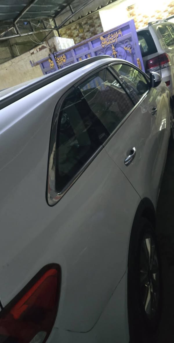 سورنتو 2018 فول مواصفات سياره جافيه صبغ عام رقم بغداد السعر 160 مكان الدوره ***********
