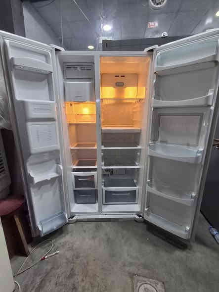 السلام عليكم ثلاجه ومجمدة بابين ٢٨قدم بيكو فول نظافه واصل للمنزل داخل أربيل مع ضمان اسبوع رقم تواصل وتساب ***********
