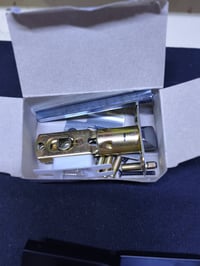 كيلون باب رمز بصمه مع. مفتاح شغال شرط سعر 75 مع توصيل تواصل وات ساب 07...