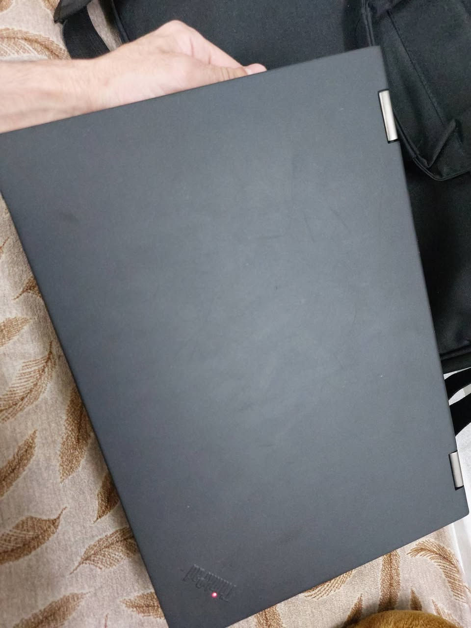 Lenovo L13
جامتا و شەحنی تایبەت، زۆر خاوێن وەک نوێ.
بۆ کڕین نامە بنێرن.
Intel Core i5-1135G7 (11th Gen).
RAM: 16GB DDR4 (soldered, non-upgradable).
Storage: 256GB NVMe M.2 SSD.
Display: 13.3-inch options ranging from HD to FHD (1920×1080) IPS, with touch capabilities available on Yoga models.
Graphics: Integrated Intel Iris Xe. GraphicsWeight: ~1.38 kg (3.04 lbs) standard, ~1.41 kg (3.1 lbs) for the YogaBattery. 
Life: Typically spans 5 to 8 hours depending on usage.
Connectivity: Wi-Fi 6, Thunderbolt 4 / USB4, USB-A, HDMI 2.0, and a MicroSD slot.


**إذا كنت صاحب هذا الإعلان وتريد حذفه لأي سبب، رجاءا أرسل رسالة إلى الدعم الفني**