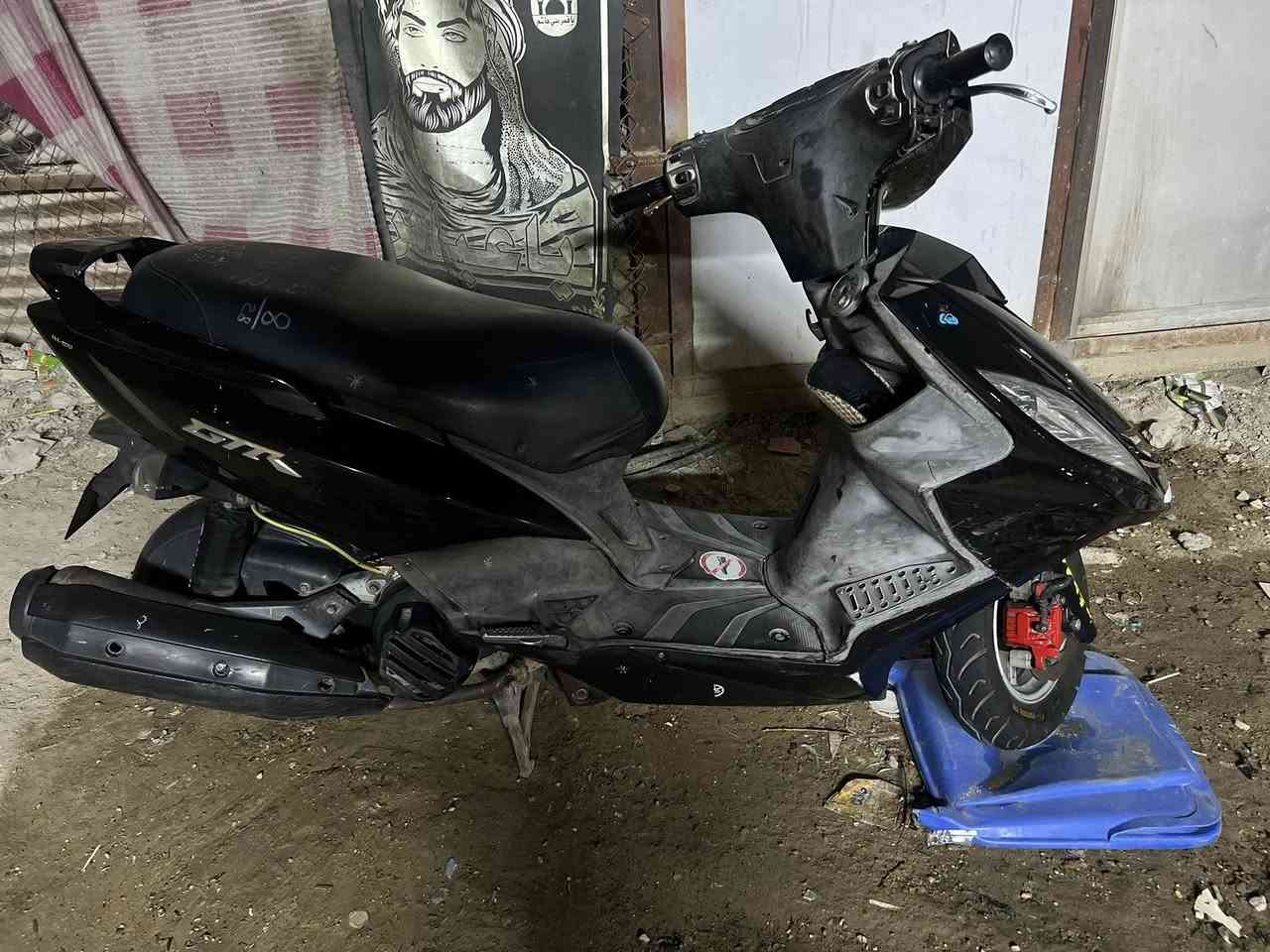 دراجه جيتي ار كله شغال بس قبق هندر المكينه برغي ما مفتوح بيهة  شراي يدخلي خاص لي مو شراح لا تعبني فدوه السعر الدراجه 750  بيه مجال رقمي *********** مكاني مدينه الصدر
