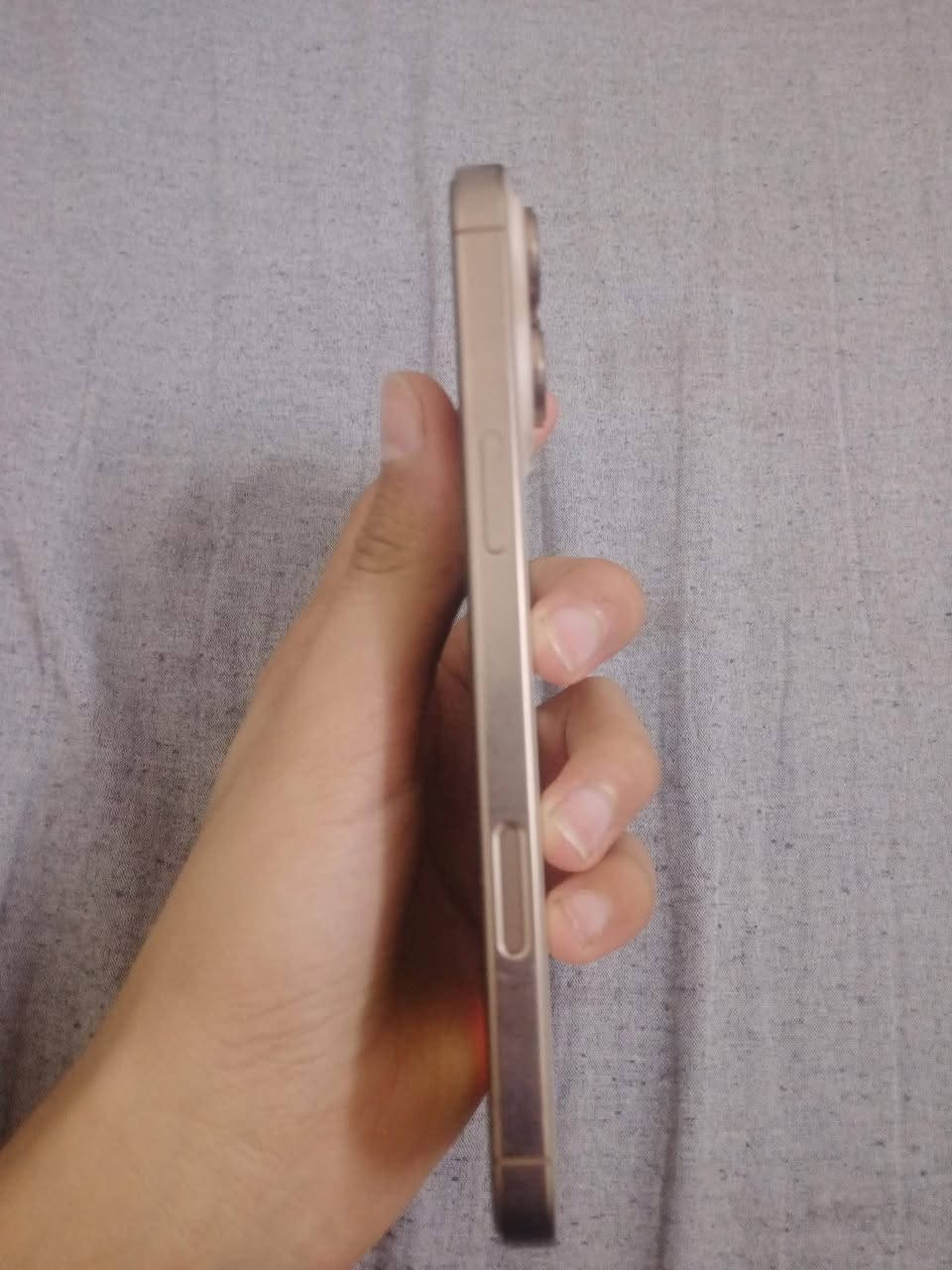 ايفون 16 برو ماكس
نظافة الجهاز 100%
مع الباكيت والكيبل 
البطارية::99%
عدد دورات الشحن :132
السعر 1375 وبيه مجال
ملاحضه باقي للضمان 3 اشهر مكاني سوق الشيوخ


**إذا كنت صاحب هذا الإعلان وتريد حذفه لأي سبب، رجاءا أرسل رسالة إلى الدعم الفني**