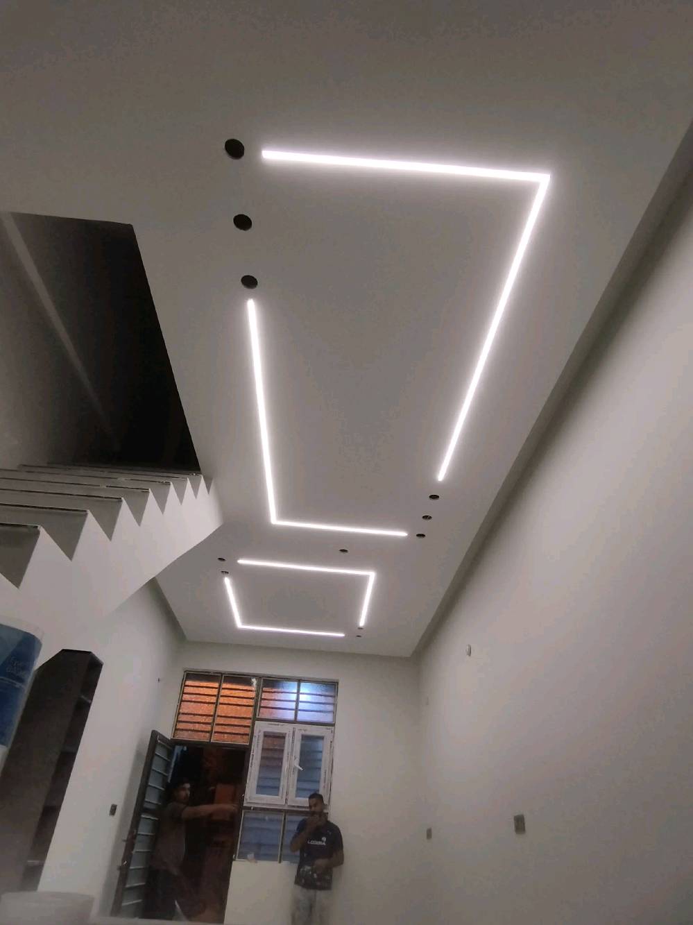 مصطفى الاصباغ و ديكورات بانسب الاسعار كرسته وعمل اوفقط عمل عروض شهر رمضان