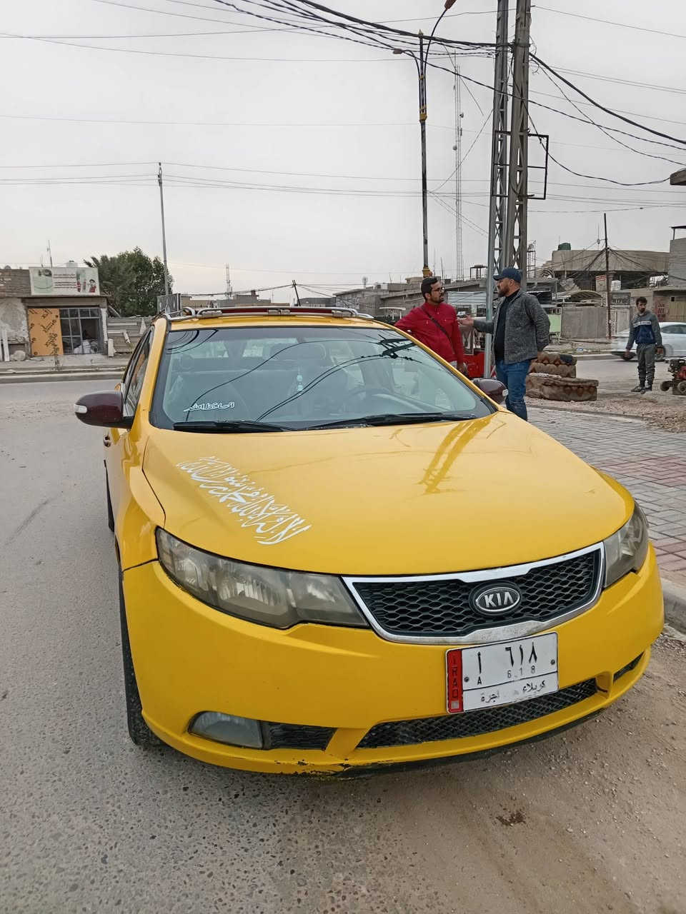 سلام عليكم فورتي موديل 10 السياره جاهزه عله اخر حبايه كبل للشارع كير مكينه جدد حداديه جديده شوفت عينك تخم تاير جديد سطاب كوستر سوبايه يعني جاهزه السياره بدون تبديل فقط خشم البنيد كله ليبل واحد مكان السياره كربلاء *********** السعر 80 وبيه مجال ماعجبك السعر لا تعلق
