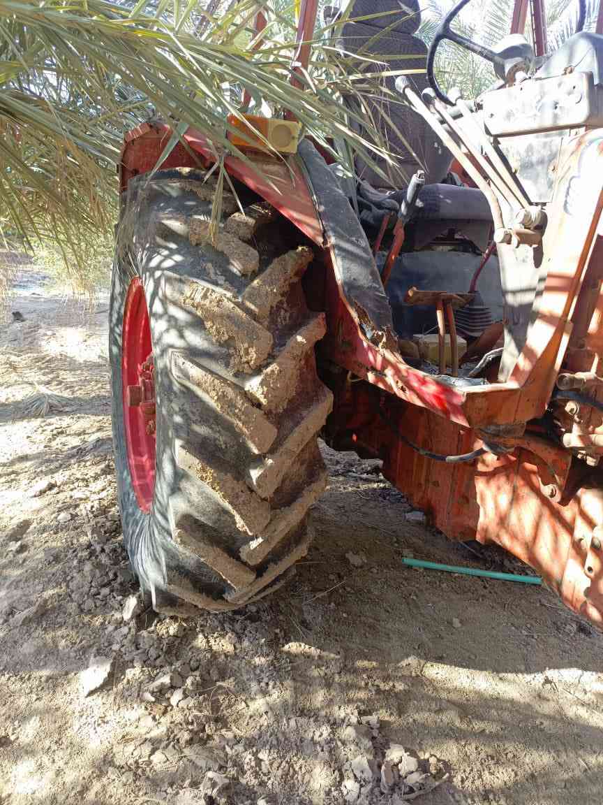 سلام عليكم مكينه بلاروس اللبيع تخم تاير مكينه جديد عل البلاد مكان بصره ***********
